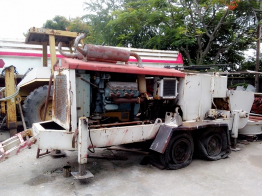 ขาย เครื่องปั๊มปูน CATTERPILLAR V8 พร้อมอุปกรณ์