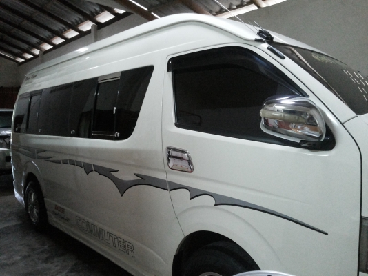 ขายรถตู้  Commuter  ปี  2011  เจ้าของขายเอง