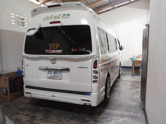 ขายรถตู้  Commuter  ปี  2011  เจ้าของขายเอง
