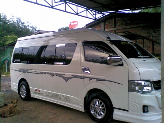 ขายรถตู้  Commuter  ปี  2011  เจ้าของขายเอง