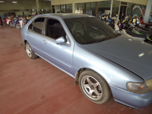 ขายเก๋ง NISSAN 1.5 ปี 1995 ขายตามสภาพ086-4457033 ไม่ลดแล้วครับ