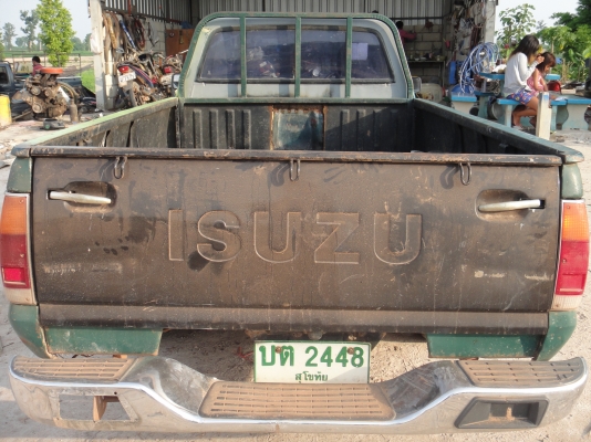 ISUZU KB2500