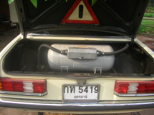 Benz 300D เครื่อง jz 2500 lpg ลงเล่มเรียบร้อยภาษีเต็มพร้อมใช้งาน