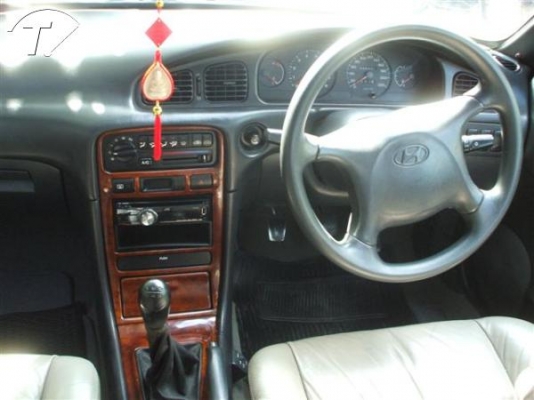 ขายฮุนได GRAND SONATA 2001 2.0 GLS สีเทา เกียร์ธรรมดา สวย หรู สภาพดี ไม่เคยติดแก๊ส 85000