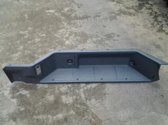 ขายพลาสติกครอบบันได TOYOTA HIACE หัวจรวด