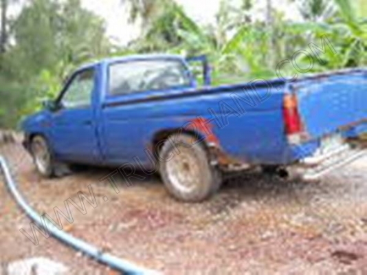 รถกระบะ ยี่ห้อ NISSAN รุ่น BIG M