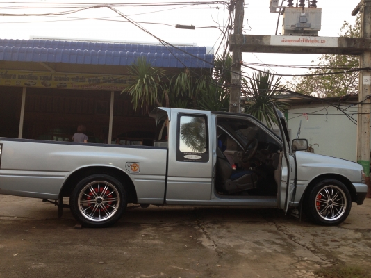 ขาย ISUZU หน้าหนู ปี97 โทร 0910288004-0903979045