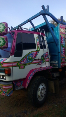 ขาย ISUZU Rocky สิบล้อสองเพลา ดั๊มพ์ สภาพดี พร้อมใช้ ยางใหม่ 10 เส้น โทร 083-0950529