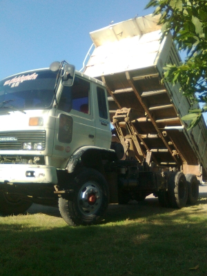 ขายสิบล้อดั๊ม2เพลา NISSAN 275HP