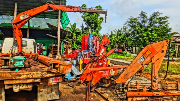 ขาย ซ่อม ติดตั้งเครนพับ เครนสลิง ในภาคใต้