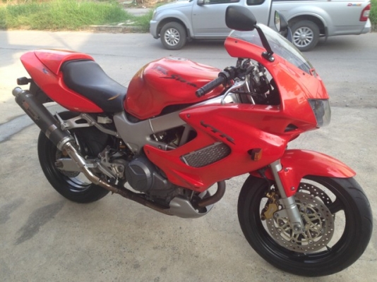 ขาย VTR1000 ปี2000 ทะเบียนแท้โอนขนส่ง