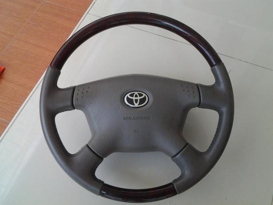 ขายวงพวงมาลัยไม้สลับหนังแท้ TOYOTA