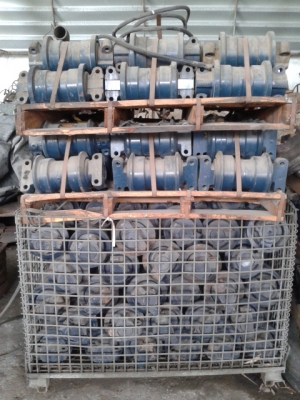 ขายโรลเล่อร์ใหม่ PC200-6 และ SK200