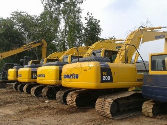 รถแบคโฮ ยี่ห้อ KOMATSU PC200-8 จำนวน 4 คัน รถแบคโฮ ยี่ห้อ KOMATSU PC200-8 จำนวน 4 คัน