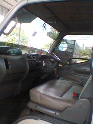 ขาย MITSUBISHI CANTER เครื่อง 110 แรง สภาพดี แอร์เย็น ราคา 480000 สนใจติดต่อ คุณชลอ 081-2568658