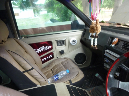 ืnissan big m 2500 cc แวน