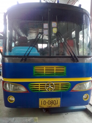ขายรถบัสฮีโน่ยาว8เมตร28ที่นั้งเอนได้ทำสีแล้วยังไม่ได้ใช่