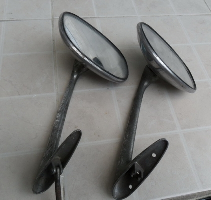 กระจกแก้ม