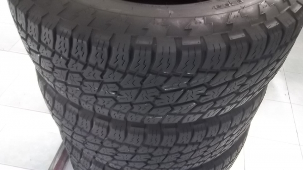 Nitto terra grappler 265-70-16