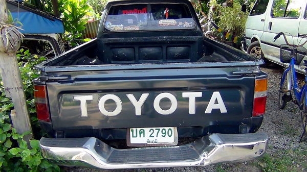 ขาย กระบะ toyota ถูกๆคับ ด่วนครับ ขาย กระบะ toyota ถูกๆคับ ด่วนครับ