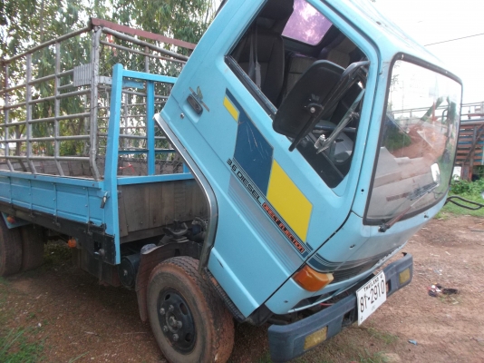 ขายด่วนรถ6ล้อNKR58LU5เครือง110แรงม้าปี35หางแท้