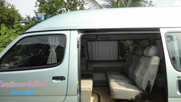 ขายรถตู้ TOYOTA ปี 2002 ตาเพชรหลังคาสูง ขายรถตู้ TOYOTA ปี 2002 ตาเพชรหลังคาสูง