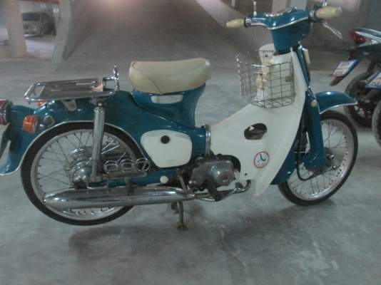 ขายคับ c ถังแยก แฮนด์ตรง เครื่องเดิม สภาพเทวดา ทะเบียนพร้อมโอน 18500