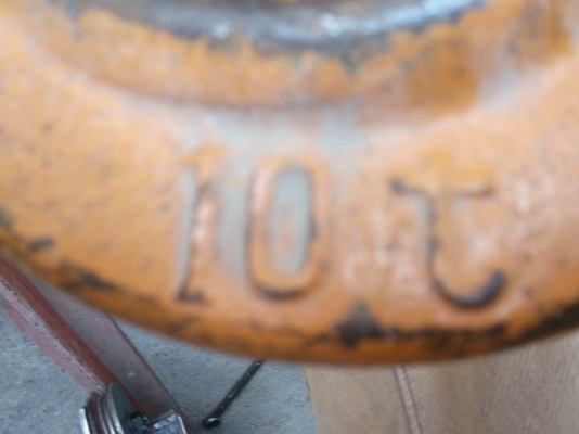 ลอกโซ่มือสาว 10ตัน ขายให้โรงกลึง จังหวัดตรัง เบอร์ 081-6769997