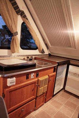 Caravan Aliner Expedition Northwest จาก อเมริกา