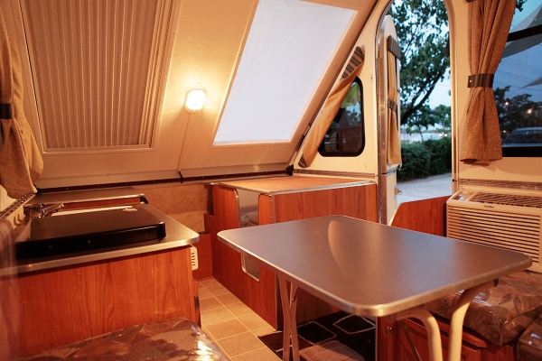 Caravan Aliner Expedition Northwest จาก อเมริกา