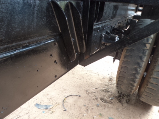 ขายรถ6ล้อใหญ่อีซูซุร็อกเครื่อง195แรง ช่วงยาว5.30 สภาพสวยๆพร้อมใช้