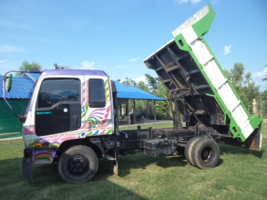 ขายรถ6ล้ออีซูซุเดก้าดั้ม สภาพพร้อมใช้งานคับ