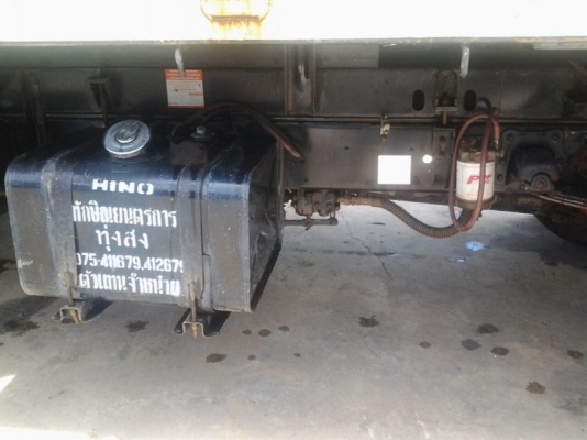 รถฮีโน่ 6 ล้อดั้ม 175 แรงม้า ปี 51  ( รถวิ่ง 6x,xxx กม. )  สนใจติดต่อ 081 - 6079515