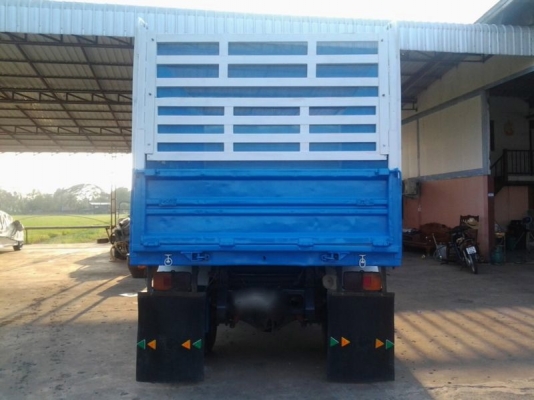 รถฮีโน่ 6 ล้อดั้ม 175 แรงม้า ปี 51  ( รถวิ่ง 6x,xxx กม. )  สนใจติดต่อ 081 - 6079515