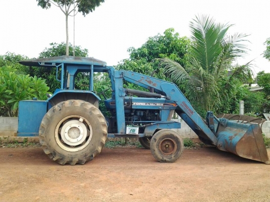 ขายรถไถฟอร์ด6610ติดบุ้งกี๋หน้า ขายรถไถฟอร์ด6610ติดบุ้งกี๋หน้า