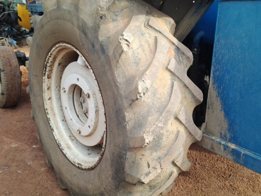 ขายรถไถฟอร์ด6610ติดบุ้งกี๋หน้า ขายรถไถฟอร์ด6610ติดบุ้งกี๋หน้า