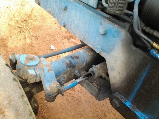 ขายรถไถฟอร์ด6610ติดบุ้งกี๋หน้า ขายรถไถฟอร์ด6610ติดบุ้งกี๋หน้า