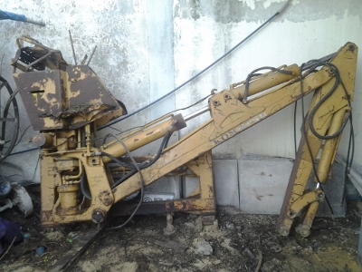 SALE!!!- ชุดบูมมือขุด รถหน้าตัก-หลังขุด พร้อมขาตั้ง KOMATSU มือสองจากญี่ปุ่น= 80,000 บาท