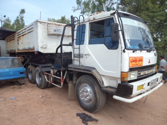 ขายรถมิตซูFN527M10ล้อ2เพลาหัวลากพร้อมหาง เครื่อง195เทอร์โบ10เกียร