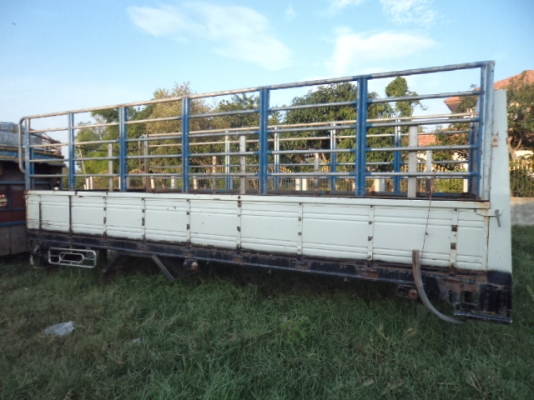 ขายกะบะ6ล้อยาว5.50เมตรพร้อมคอกเหล็กแป็บ สภาพสวยๆ