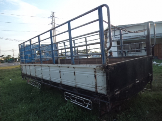 ขายกะบะ6ล้อยาว5.50เมตรพร้อมคอกเหล็กแป็บ สภาพสวยๆ