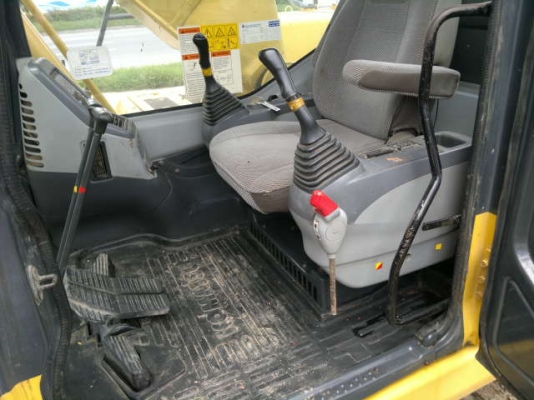 ขายรถแบคโฮ KOMATSU PC-200-7 ใบอินวอย ปี.2006 รถสวย ไฟฟ้าครบ รถใช้งานได้สมบูรณ์