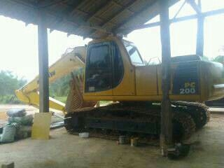 ขาย KOMUTSU pc200 รุ่น6