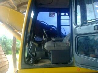 ขาย KOMUTSU pc200 รุ่น6