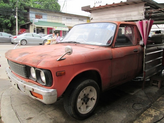 รถกระบะ ISUZU  KBD20