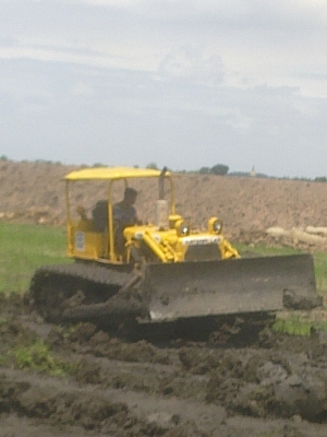 ขายรถแทรกเตอร์ D4D ฝาบาง สภาพดีเจ้าของขายเอง ขายรถแทรกเตอร์ D4D ฝาบาง สภาพดีเจ้าของขายเอง