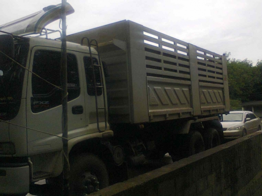 10ล้อดั้ม HINO MEGA260 ปี50 ดั้มสามมิตรลอนเฉียง รถสวย 10ล้อดั้ม HINO MEGA260 ปี50 ดั้มสามมิตรลอนเฉียง รถสวย