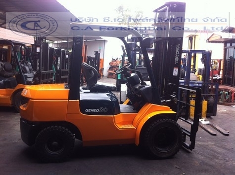 ขายรถ โฟล์คลิฟท์ TOYOTA รุ่น 7-FD30