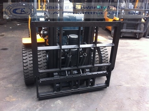 ขายรถ โฟล์คลิฟท์ TOYOTA รุ่น 7-FD30