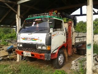 หกล้อฮีโน้FB 113เครือง117แรงติดเครน3ตันช่วงล่างFพร้อมลุย หกล้อฮีโน้FB 113เครือง117แรงติดเครน3ตันช่วงล่างFพร้อมลุย